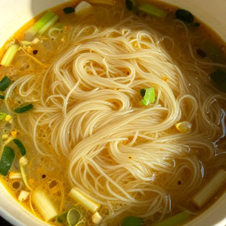 Easy Ginger Garlic Broth with Rice Noodles
